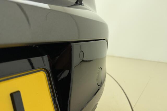 Peugeot 208 1.2 PureTech Allure Pack 100 PK | Handgeschakeld | Cruise Control | Airco | Stoelverwarming | Start/stop | Camera | Licht Metalen Velgen | 1e eigenaar