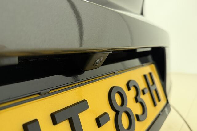 Peugeot 208 1.2 PureTech Allure Pack 100 PK | Handgeschakeld | Cruise Control | Airco | Stoelverwarming | Start/stop | Camera | Licht Metalen Velgen | 1e eigenaar