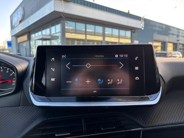 Peugeot 208 1.2 PURETECH STYLE AIRCO LMV PDC CARPLAY