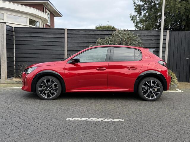 Peugeot 208 GT Pack 1.2 PureTech 100PK EAT8 Automaat Navigatie, Achteruitrijcamera, Keyless, Panoramadak, Parkeersensoren