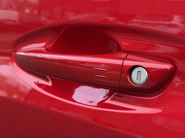 Peugeot 208 GT Pack 1.2 PureTech 100PK EAT8 Automaat Navigatie, Achteruitrijcamera, Keyless, Panoramadak, Parkeersensoren