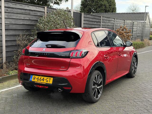 Peugeot 208 GT Pack 1.2 PureTech 100PK EAT8 Automaat Navigatie, Achteruitrijcamera, Keyless, Panoramadak, Parkeersensoren