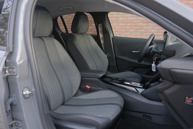 Peugeot 208 1.2 Hybrid 110pk e-DCS6 Allure | Navi | App Connect | Climate | Cruise | Camera | Blind Spot | PDC