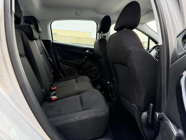 Peugeot 208 1.2 PureTech Blue Lion Navi,Airco,Cruise,PDC,Distributie riem v.v. in 2025,Apple Carplay,Weinig KM,N.A.P,APK tot 09-2026