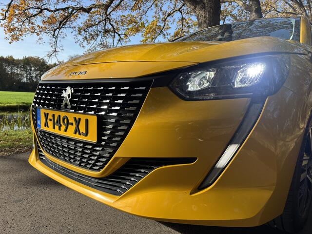 Peugeot 208 1.2 PureTech Allure / Apple Carplay-Android / Camera / Stoelverwarming