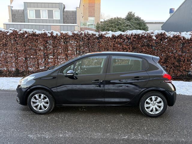 Peugeot 208 1.2 PureTech Active / NAVI / AIRCO / CRUISE / 139dkm! NAP!