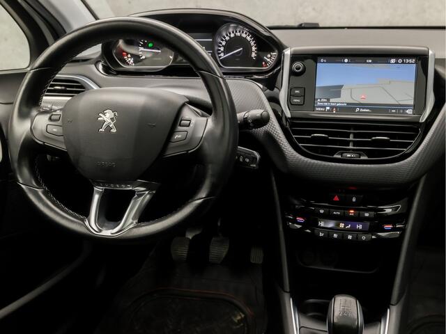 Peugeot 208 1.2 PureTech Allure Sport (PANORAMADAK, APPLE CARPLAY, NAVIGATIE, CLIMATE, GETINT GLAS, SPORTSTOELEN, CRUISE, LM VELGEN, NIEUWE APK, NIEUWSTAAT)