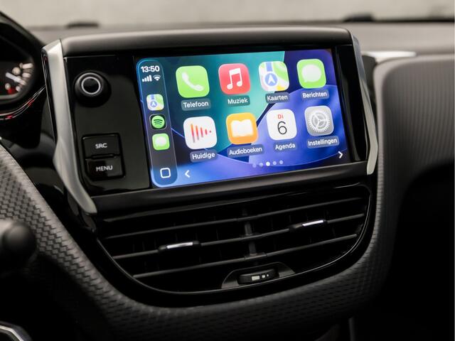Peugeot 208 1.2 PureTech Allure Sport (PANORAMADAK, APPLE CARPLAY, NAVIGATIE, CLIMATE, GETINT GLAS, SPORTSTOELEN, CRUISE, LM VELGEN, NIEUWE APK, NIEUWSTAAT)