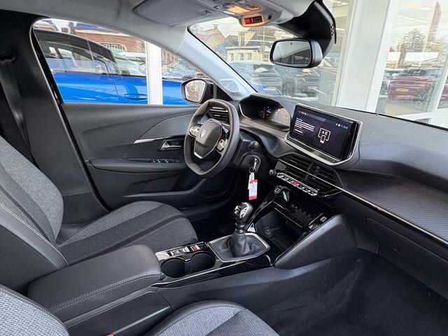 Peugeot 208 1.2 T 100pk Allure | Nieuw model | Parkeersensoren | Apple Carplay/Android Auto | Lichtmetalen velgen | Climate | Cruise