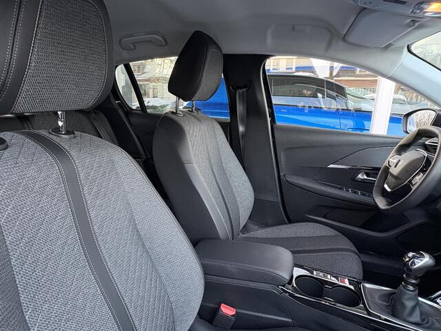 Peugeot 208 1.2 T 100pk Allure | Nieuw model | Parkeersensoren | Apple Carplay/Android Auto | Lichtmetalen velgen | Climate | Cruise