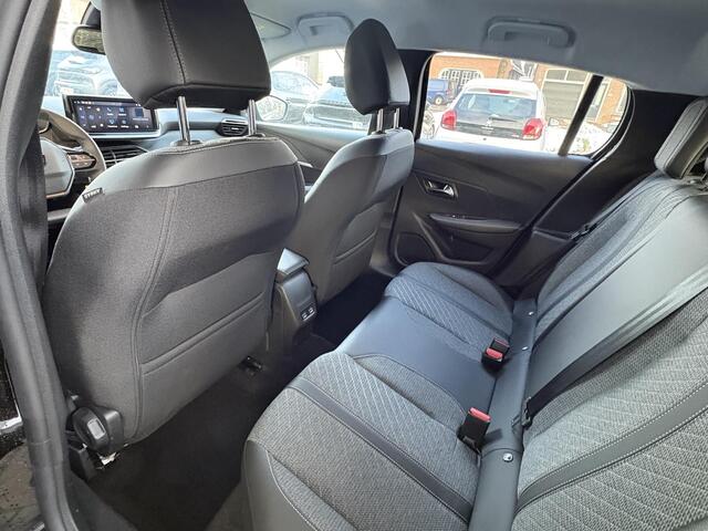 Peugeot 208 1.2 T 100pk Allure | Nieuw model | Parkeersensoren | Apple Carplay/Android Auto | Lichtmetalen velgen | Climate | Cruise