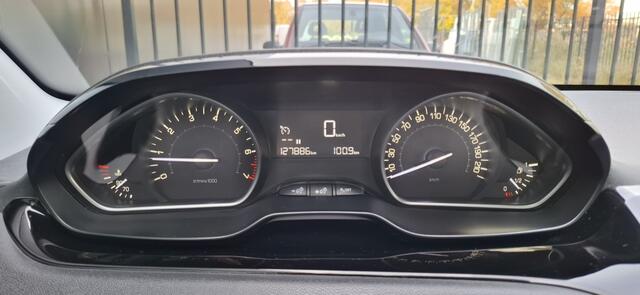 Peugeot 208 1.2 PT. Blue Lion NAP NAVI PDC CarPlay Cruise