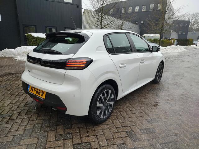 Peugeot 208 1.2 PureTech 100 Active Led Navi-Carplay Cruise-Control DAB