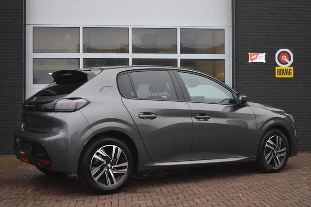 Peugeot 208 1.2 PureTech Allure Pack | Panodak | Camera | Carplay | Keyless | Stoelverw. | Incl. garantie