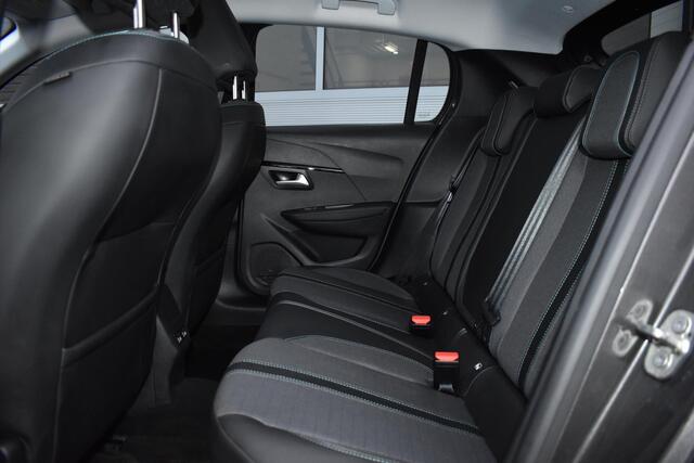 Peugeot 208 1.2 PureTech Allure Pack | Panodak | Camera | Carplay | Keyless | Stoelverw. | Incl. garantie