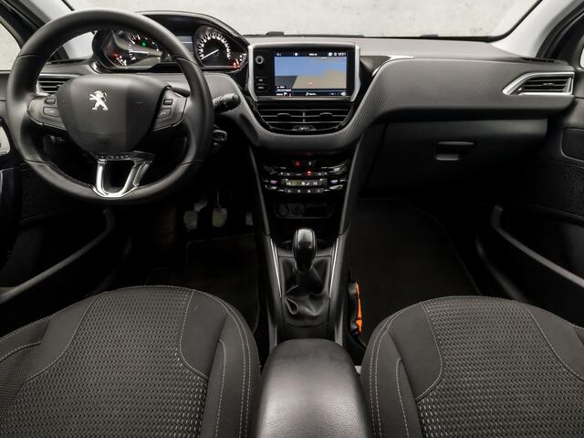 Peugeot 208 1.2 PureTech Sport (5 DEURS, GROOT NAVI, APPLE CARPLAY, CLIMATE, PARKEERSENSOREN, LM VELGEN, CRUISE, NIEUWE APK, NIEUWSTAAT)