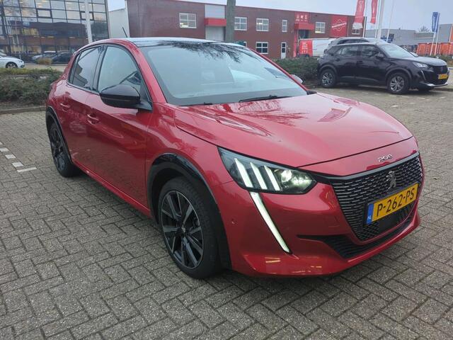Peugeot 208 1.2 PureTech GT Pack ALL-IN RIJKLAARPRIJS/Panoramadak/Keyless/Navi/Camera/Full Options