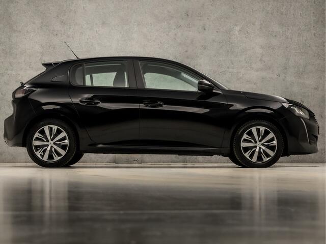 Peugeot 208 1.2 PureTech Sport (APPLE CARPLAY, GROOT NAVI, PARKEERSENSOREN, SPORTSTOELEN, CRUISE, LED KOPLAMPEN, LANE ASSIST, NIEUWSTAAT)