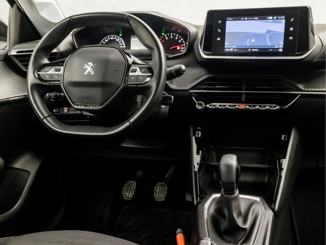 Peugeot 208 1.2 PureTech Sport (APPLE CARPLAY, GROOT NAVI, PARKEERSENSOREN, SPORTSTOELEN, CRUISE, LED KOPLAMPEN, LANE ASSIST, NIEUWSTAAT)