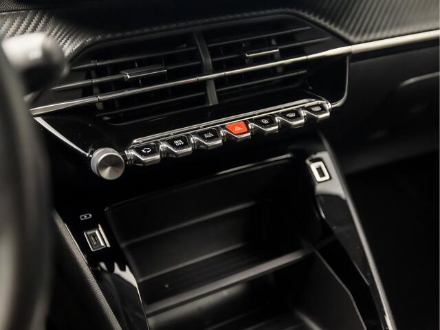 Peugeot 208 1.2 PureTech Sport (APPLE CARPLAY, GROOT NAVI, PARKEERSENSOREN, SPORTSTOELEN, CRUISE, LED KOPLAMPEN, LANE ASSIST, NIEUWSTAAT)