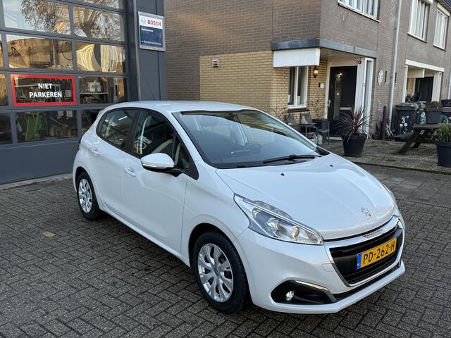 Peugeot 208 1.2 PureTech Blue Lion / Airco/ Navigatie/ Cruise/ Apple carplay/ LED/ PDC