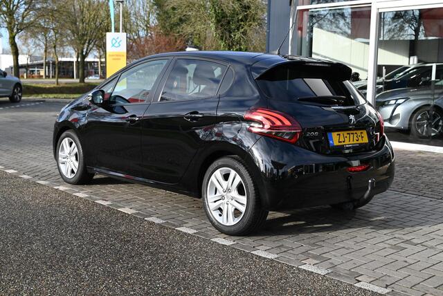 Peugeot 208 1.2 PureTech Signature