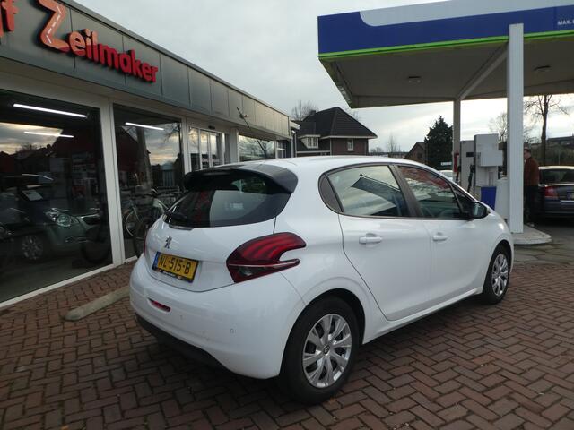 Peugeot 208 1.2 PureTech Blue Lion Airco, Navi, PDC achter, Carplay/mirror link