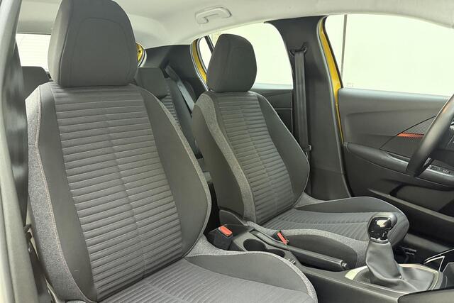 Peugeot 208 1.2 PureTech Active | Apple Carplay / Android Auto | Trekhaak | Cruise Control | Cruise control | Lage KM-stand