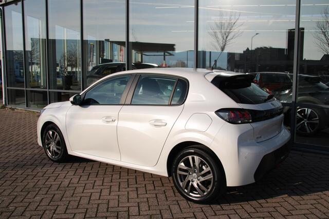 Peugeot 208 1.2 PureTech 100pk Active Pack Airco Navi Carplay Keurig nette auto