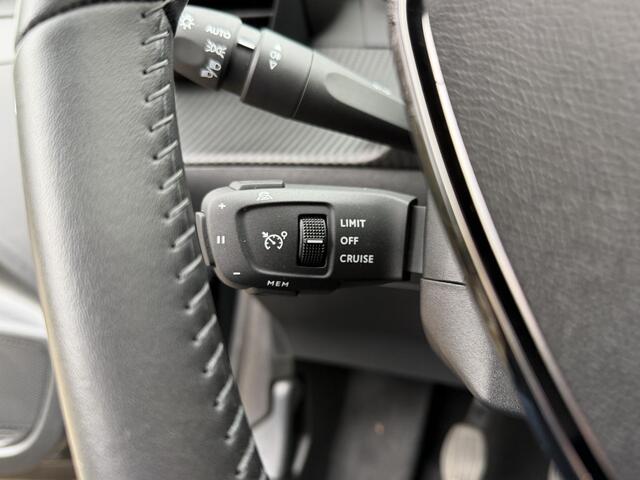 Peugeot 208 1.2 PureTech 100 Allure | 100PK | Blind Spot | 360 | Adaptive |