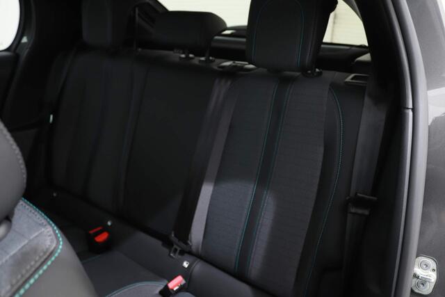 Peugeot 208 1.2 PURETECH 100PK ALLURE PACK | Carplay | Adaptive Cruise | Camera