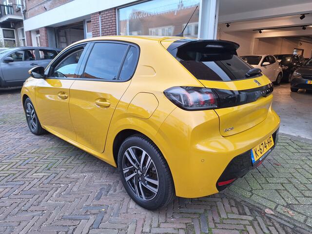 Peugeot 208 1.2 PureTech Allure Pack 101pk /Camera/Navi/Clima/1e Eig/Apple/Android/Garantie