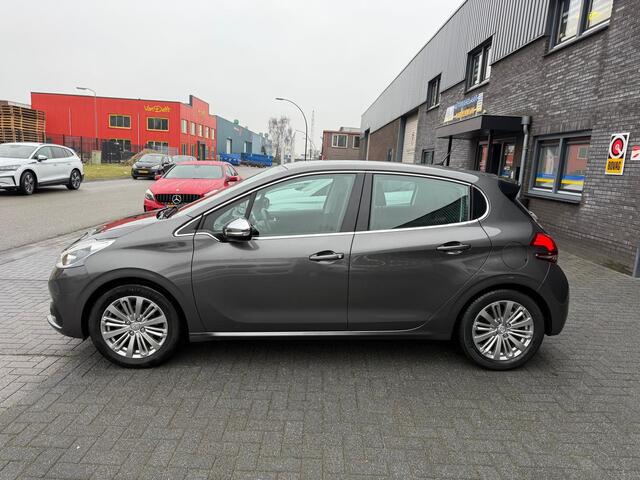 Peugeot 208 1.2 PureTech Blue Lease Allure | 2E EIGENAAR | 12MND GARANTIE | AIRCO | DAB | CARPLAY | NAVI | CRUISE