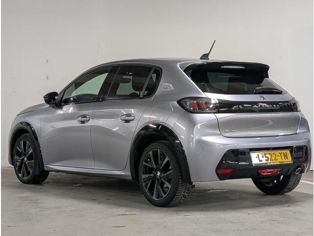 Peugeot 208 GT Pack 1.2 Turbo 100pk EAT8 | ALCANTARA | STOELVERW. | PANODAK | ADAPTIVE CRUISE | 1e EIGENAAR | DEALERONDERHOUDEN