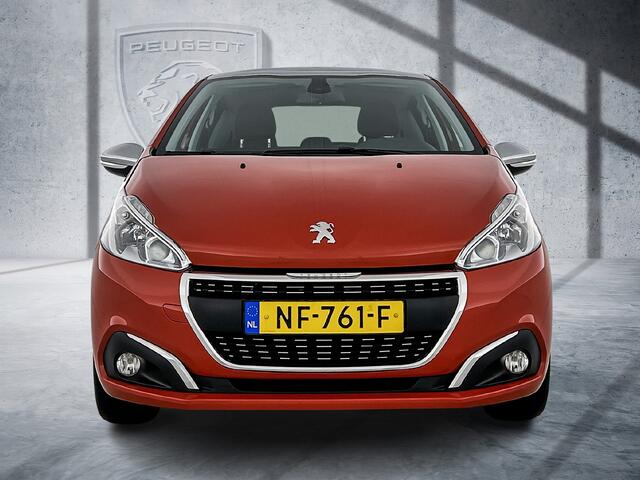 Peugeot 208 110 pk Allure | Rijklaar | Panoramadak | Apple Carplay | Parkeersensoren |