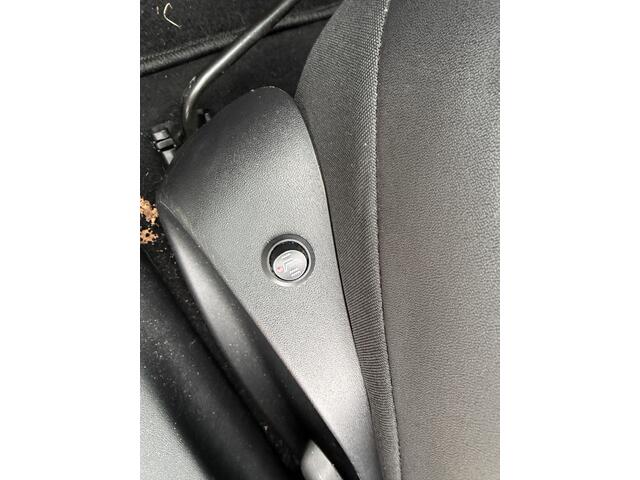 Peugeot 208 1.2 PureTech GT-line | Nieuw Binnen! | Automaat | Carplay | Camera |