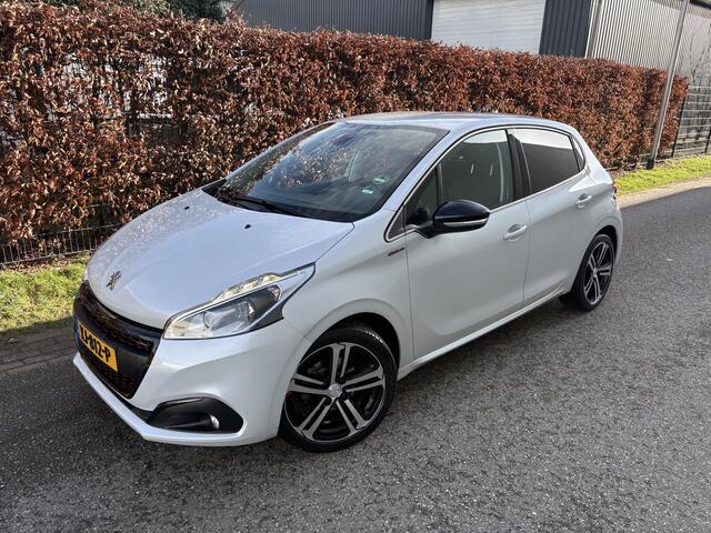 Peugeot 208 1.2 PureTech GT-line / NAVI / AIRCO ECC / CRUISE / 81dkm! NAP!