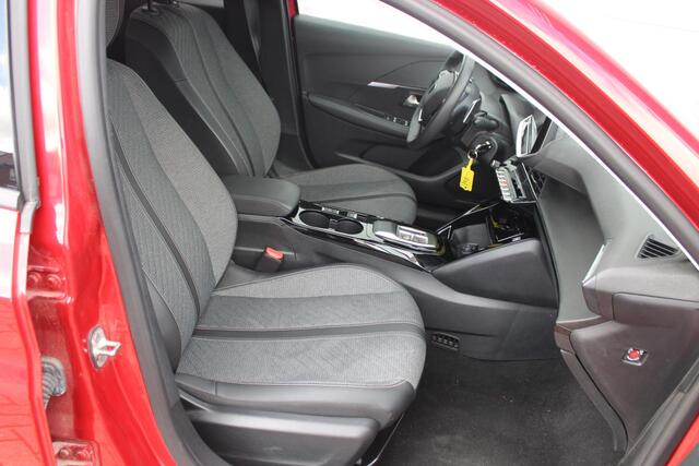 Peugeot 208 1.2 Hybrid 145 e-DCS6 Allure Automaat Airco Cruise Carplay Rondom sensoren