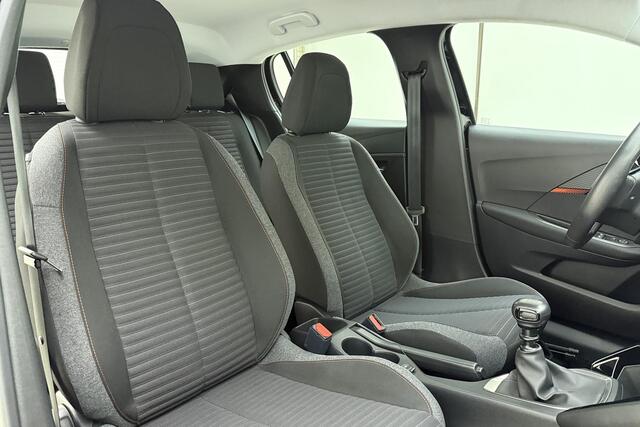 Peugeot 208 1.2 PureTech Active Pack 100 PK | Handgeschakeld | Navigatiesysteem full map | Lichtmetalen velgen 16" | Parkeersensoren achter | Cruise Control | Airco | Dealer onderhouden