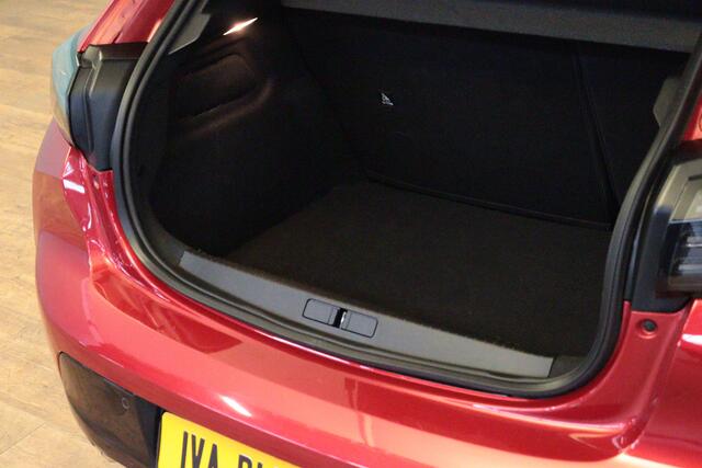 Peugeot 208 1.2 PureTech 100 GT | APPCONNECT | CLIMA | CAMERA + PDC | CRUISE | 3D-COCKPIT |