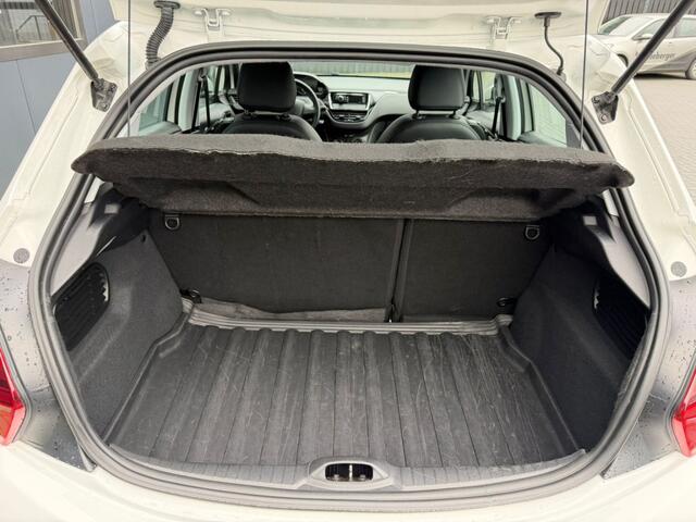 Peugeot 208 1.2 PureTech Access / Cruisecontrol / Pdc achter / Bluetooth / Airco