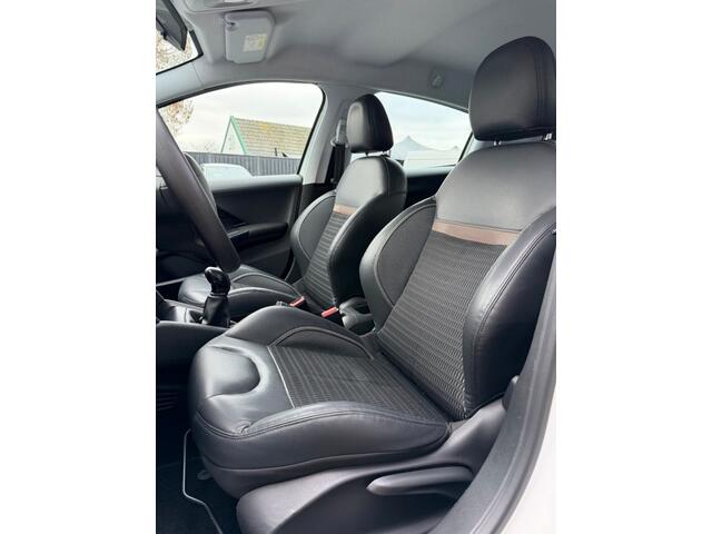 Peugeot 208 1.2 PureTech Access / Cruisecontrol / Pdc achter / Bluetooth / Airco