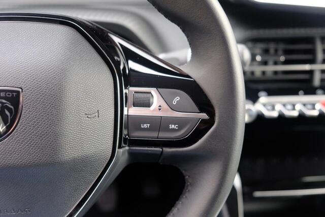 Peugeot 208 1.2 PureTech 100pk Allure | Navi | App Connect | Climate | Adaptive Cruise | Camera | Blind Spot | PDC