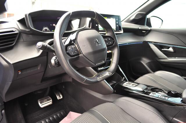Peugeot 208 1.2 GT 130Pk trh LED rondom cam. nav