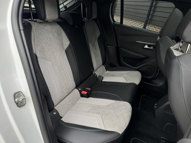 Peugeot 208 1.2 130 pk GT PACK Panoramadak, NIEUWE Distributieriem