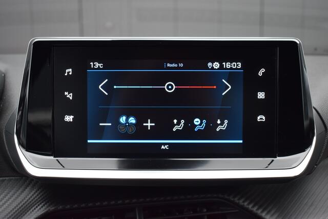 Peugeot 208 1.2 PureTech Style LED | Carplay | Privacy | Airco | Sportstoelen | Isofix | 15.522km!!