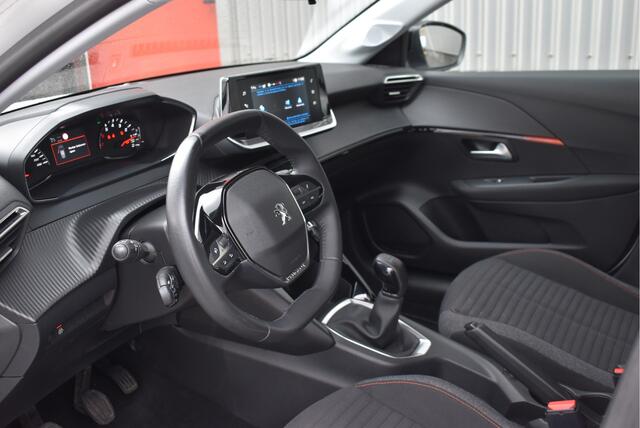 Peugeot 208 1.2 PureTech Active Pack Distr.riem v.v, Carplay, LED, 16'' lmv, PDC