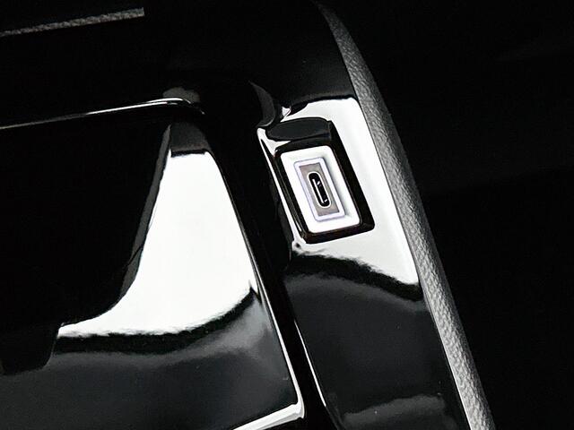 Peugeot 208 1.2 Hybrid 100PK Automaat Allure | Navigatie | Apple Carplay/Android Auto | Airco | Parkeer sensoren | Cruise Control | Lichtmetalen Velgen