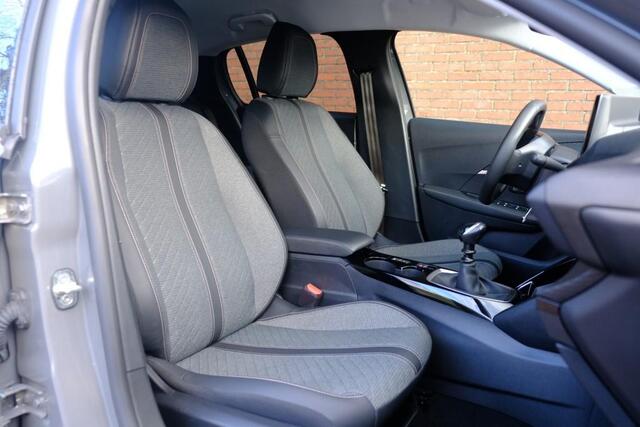 Peugeot 208 1.2 PureTech 100pk Allure | App Connect | Climate | Cruise | PDC