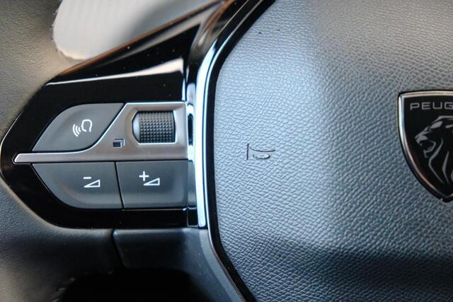 Peugeot 208 1.2 PureTech 100pk Allure | App Connect | Climate | Cruise | PDC